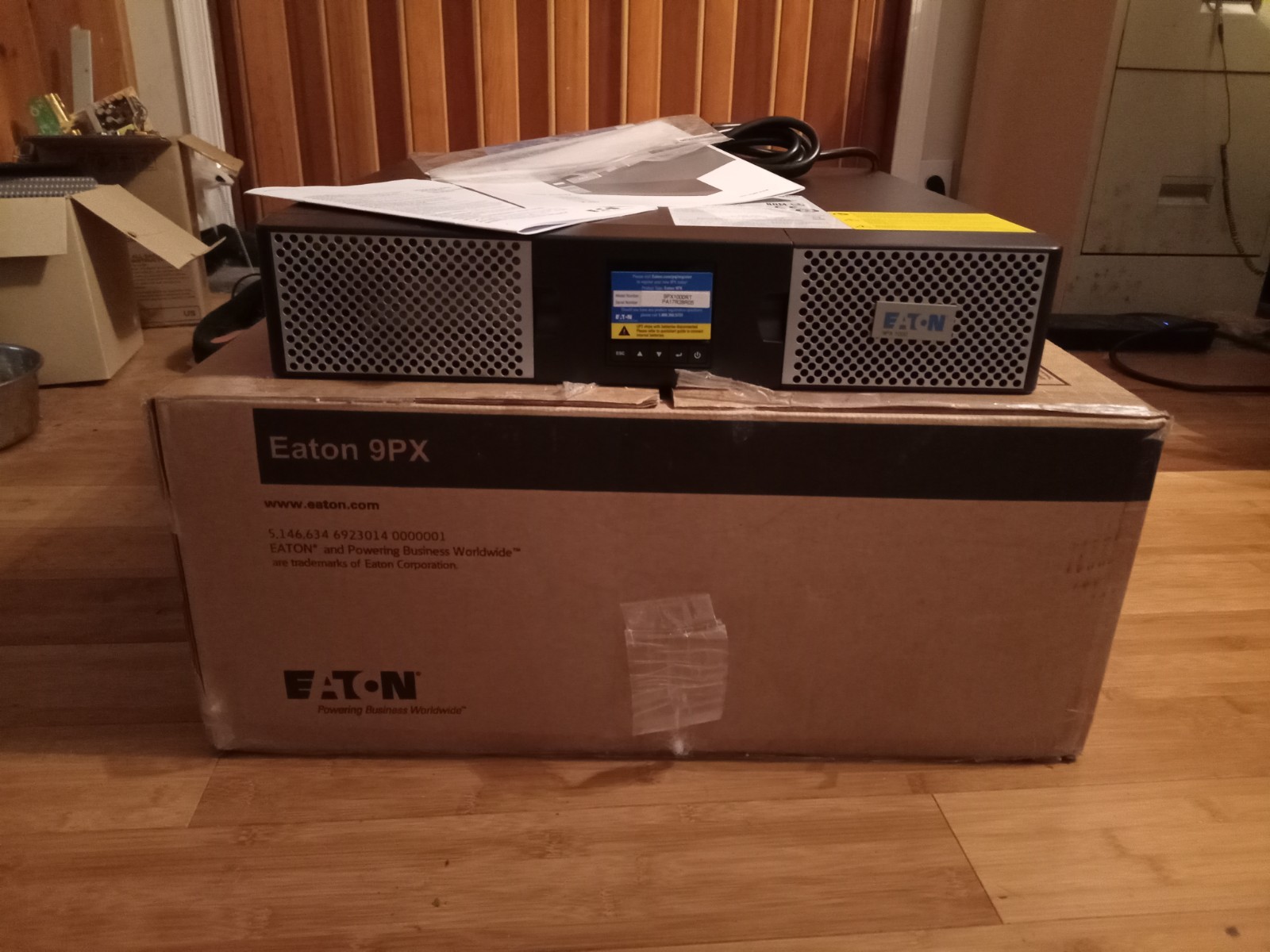 Eaton 9PX 9PX1000RT 1000VA/900W 120V 2U Rack/Tower UPS Brand New 