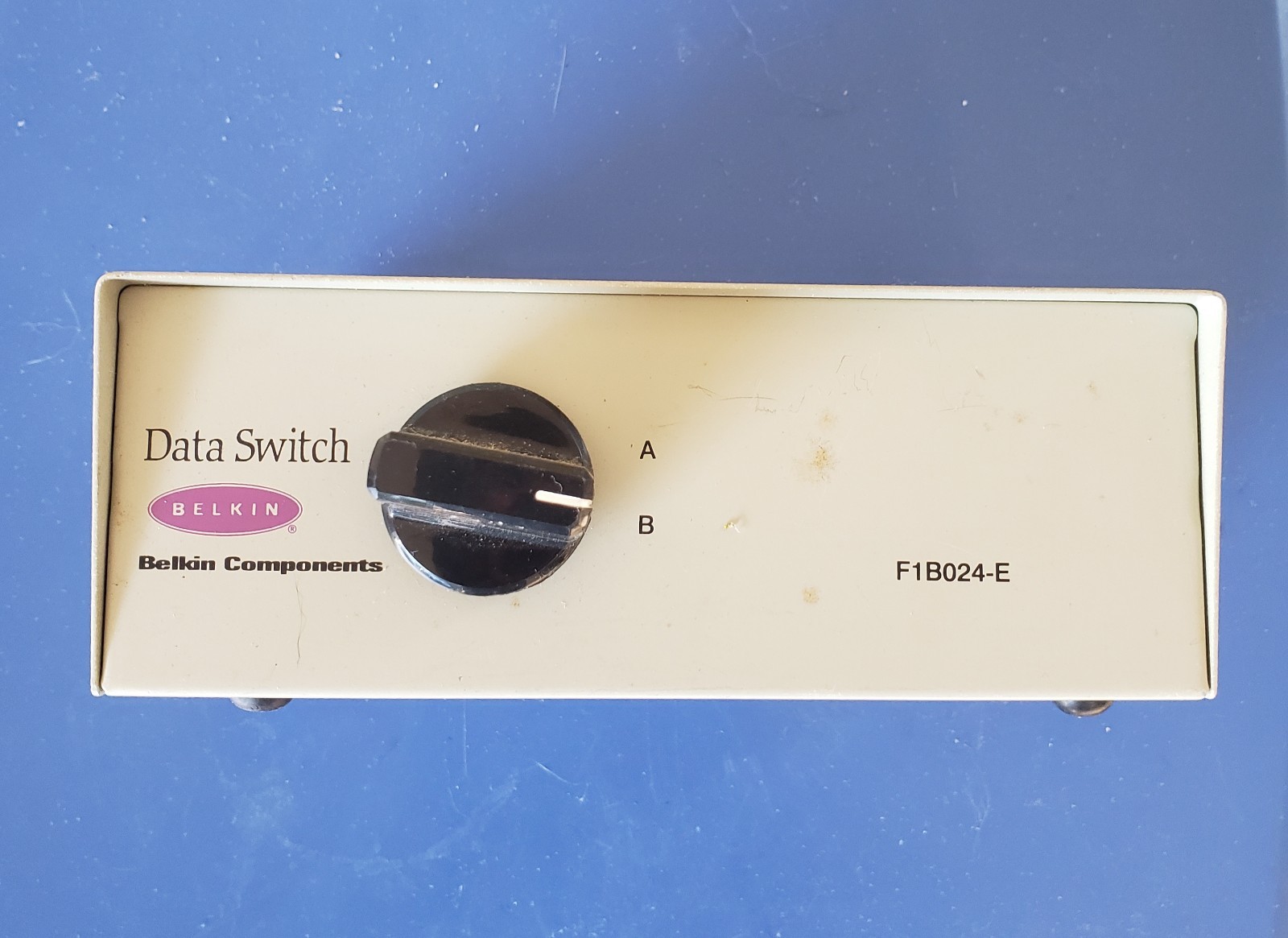 Belkin Premium Data Transfer Switch F1B024e Vintage Collector's Item Tested Used