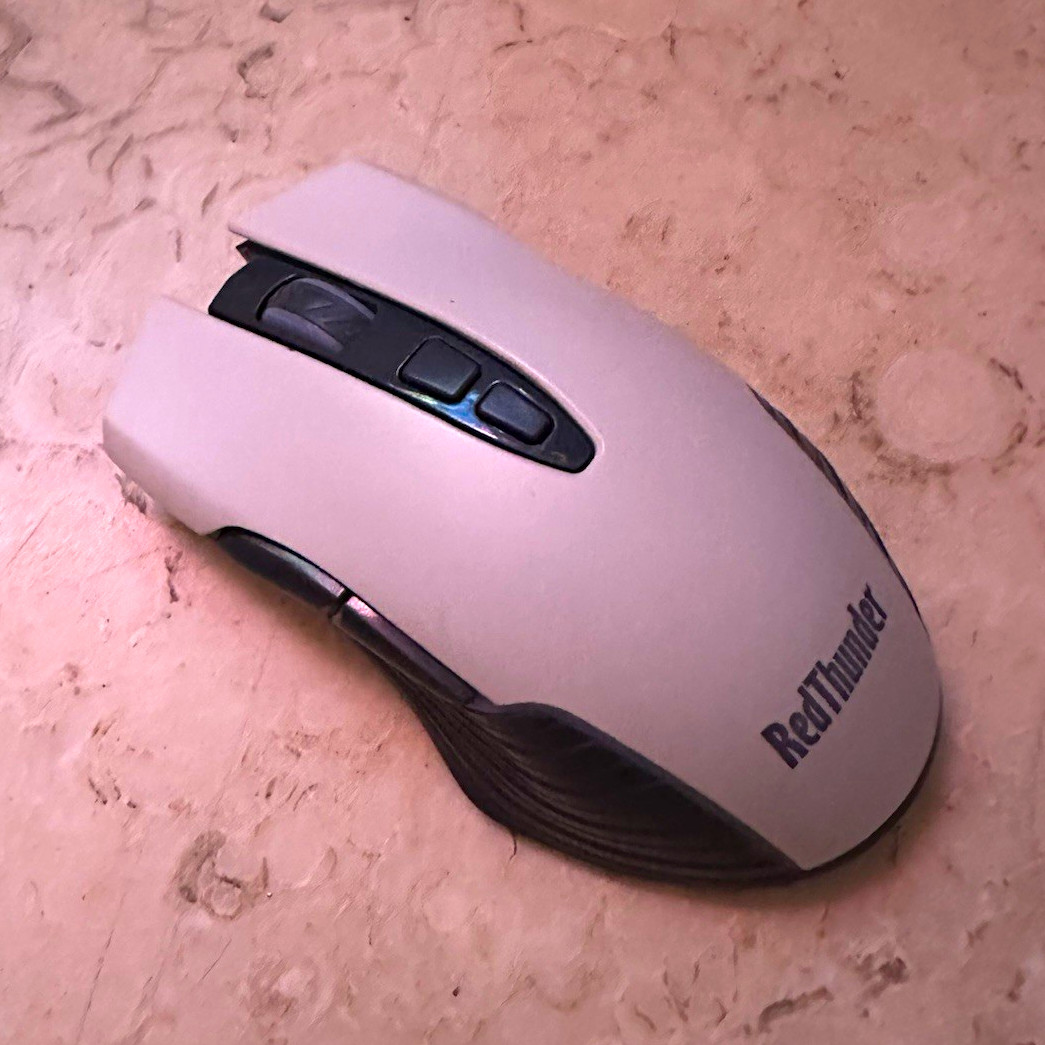 RedThunder M10 Wireless Optical Gaming Mouse Rechargeable White/Black USB