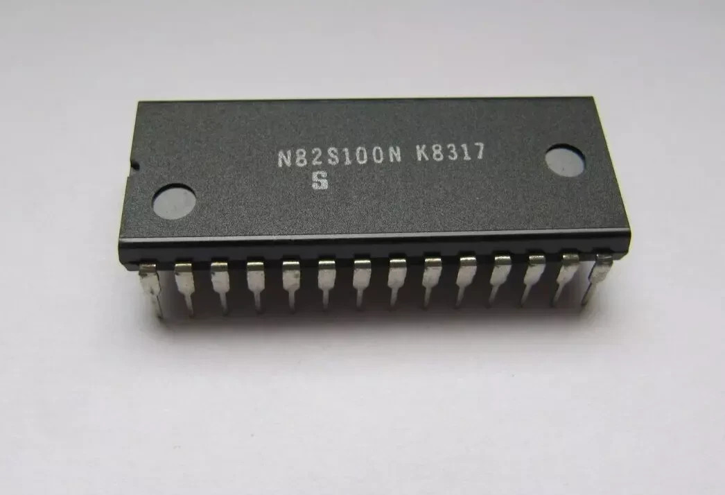 PLA for Commodore 64 C64 MOS 906114-01 251641-02 - PLS100N 82S100 NOS RARE