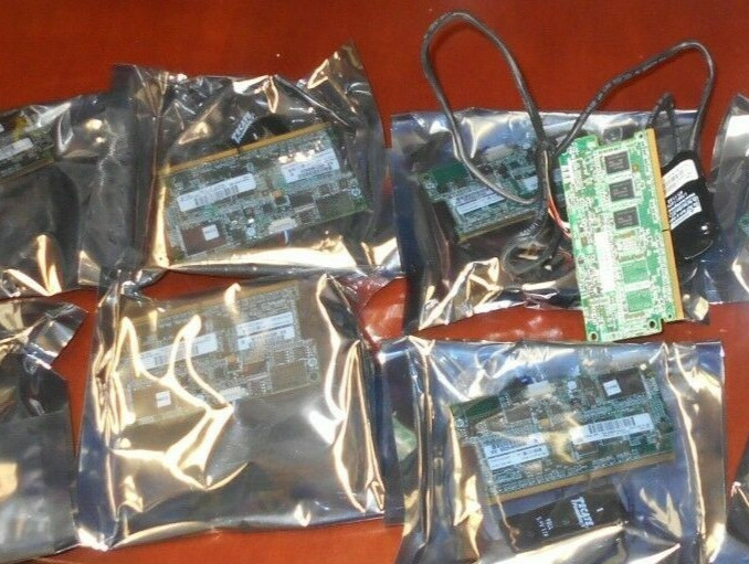 HP 633540-001, 610672-001 512MB CACHE w/ 654873-003 Battery (LOT OF 5)
