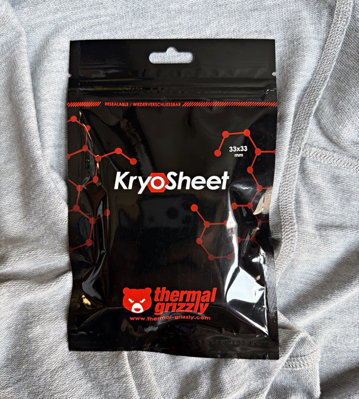 Thermal Grizzly KryoSheet Graphene Thermal Pad 33x33mm Black TG-KS-33-33