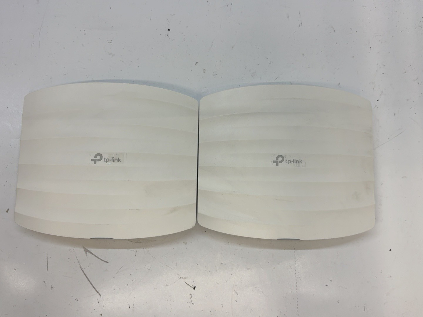Lot 2 TP-Link Omada EAP225 AC1350 Dual Band Gigabit Wireless Access Points T8B7