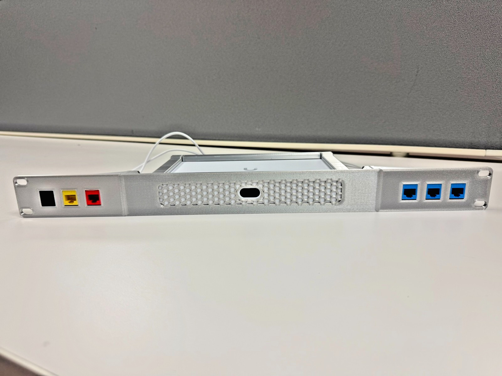 Ubiquiti UniFi UCG/UXG-Fiber Cloud Gateway Custom 1u Rack Mount (6-Port) Silver