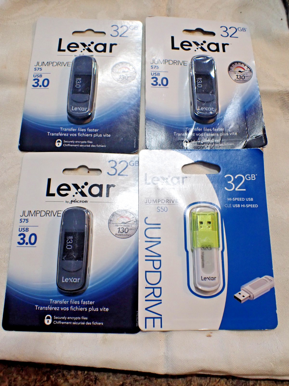 Lexar 32GB JumpDrive 32gb - 1 is S50 and 3 are S75 models - NEW