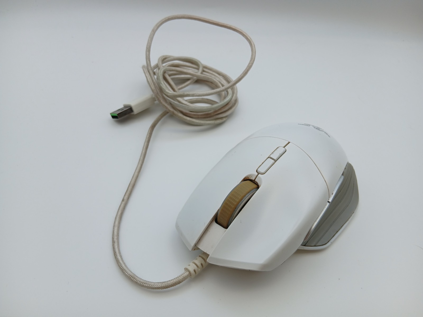 Razer Basilisk Wired Gaming Mouse Mercury White RZ01-0233 16000 DPI - Tested