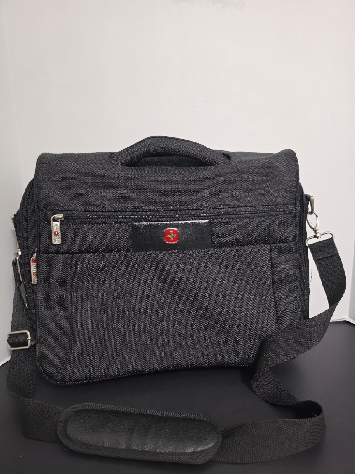 Swiss Gear By Wenger Laptop Travel Case Bag iPad Brushed Slate 17x14x 3