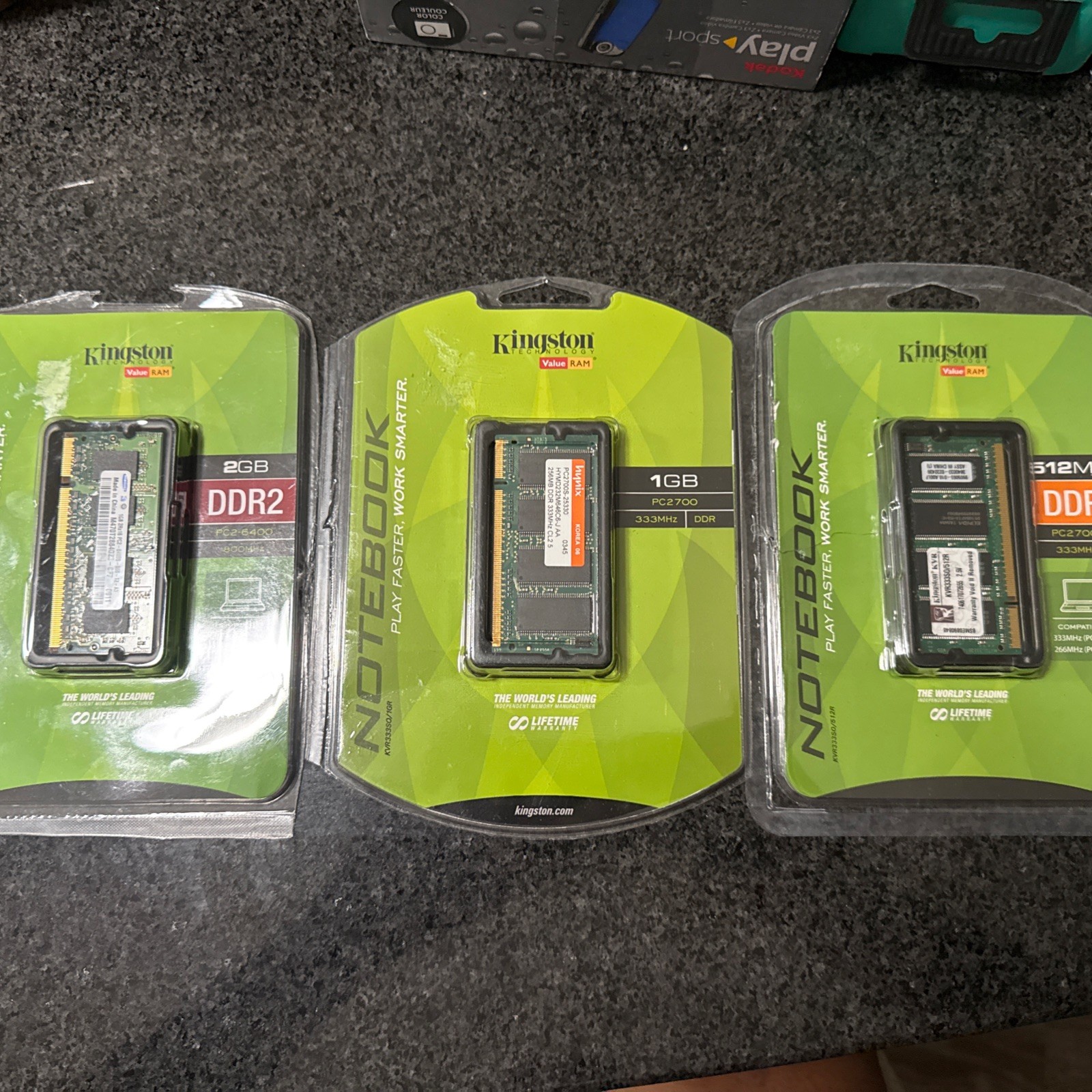Kingston PC2-6400 2 GB SO-DIMM 800 MHz DDR2 Memory 1GB, 512Mb Lot Of 3