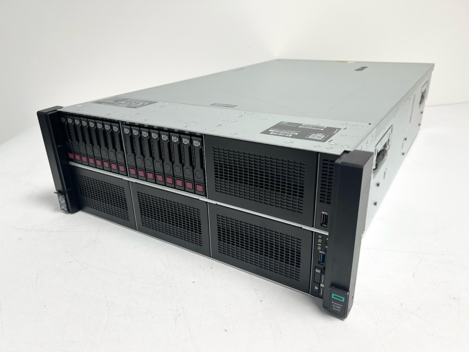 HPE DL580 Gen10 4x 6254 64-Core 768GB-R P408I-P 16x 1.92TB SSD 4x 800W 4U Server