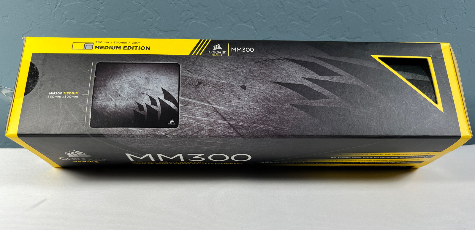 CORSAIR MM300 - Anti-Fray Cloth Gaming - High-Performance Mouse Pad Optimized