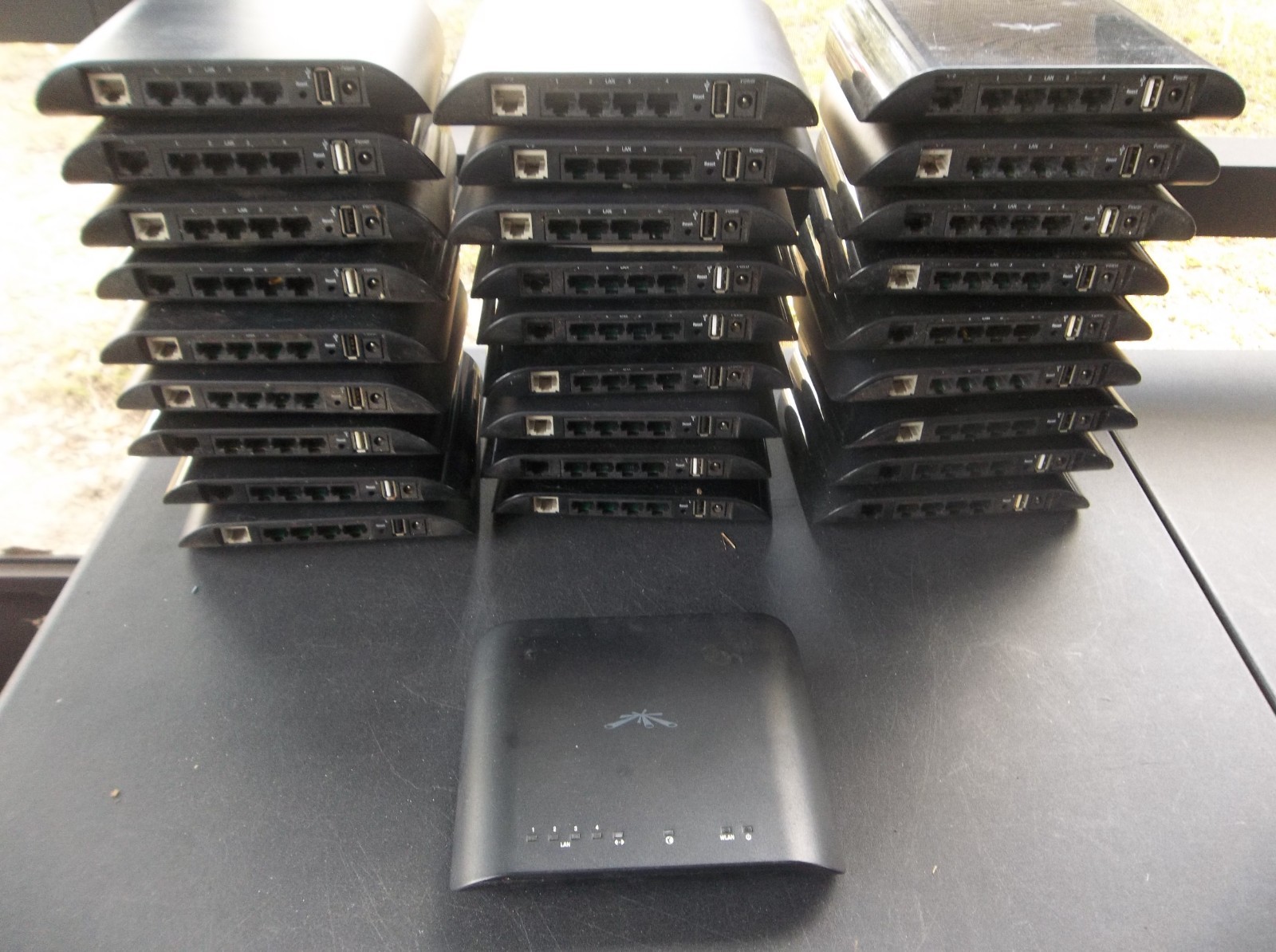 Ubiquiti Air Router & Air Router HP LOT of 39 pcs - UNTESTED