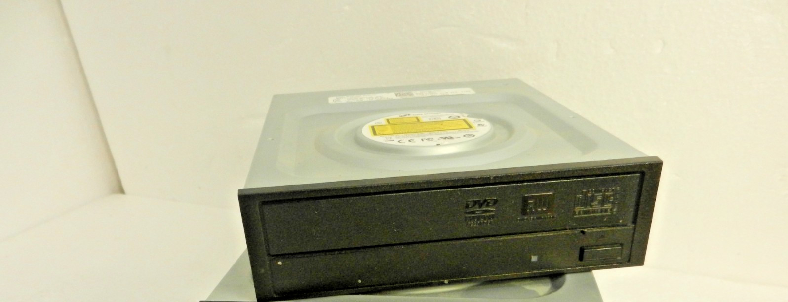 Dell 7YNX2 07YNX2 GHA2N SATA DVD-RW Disk Drive 