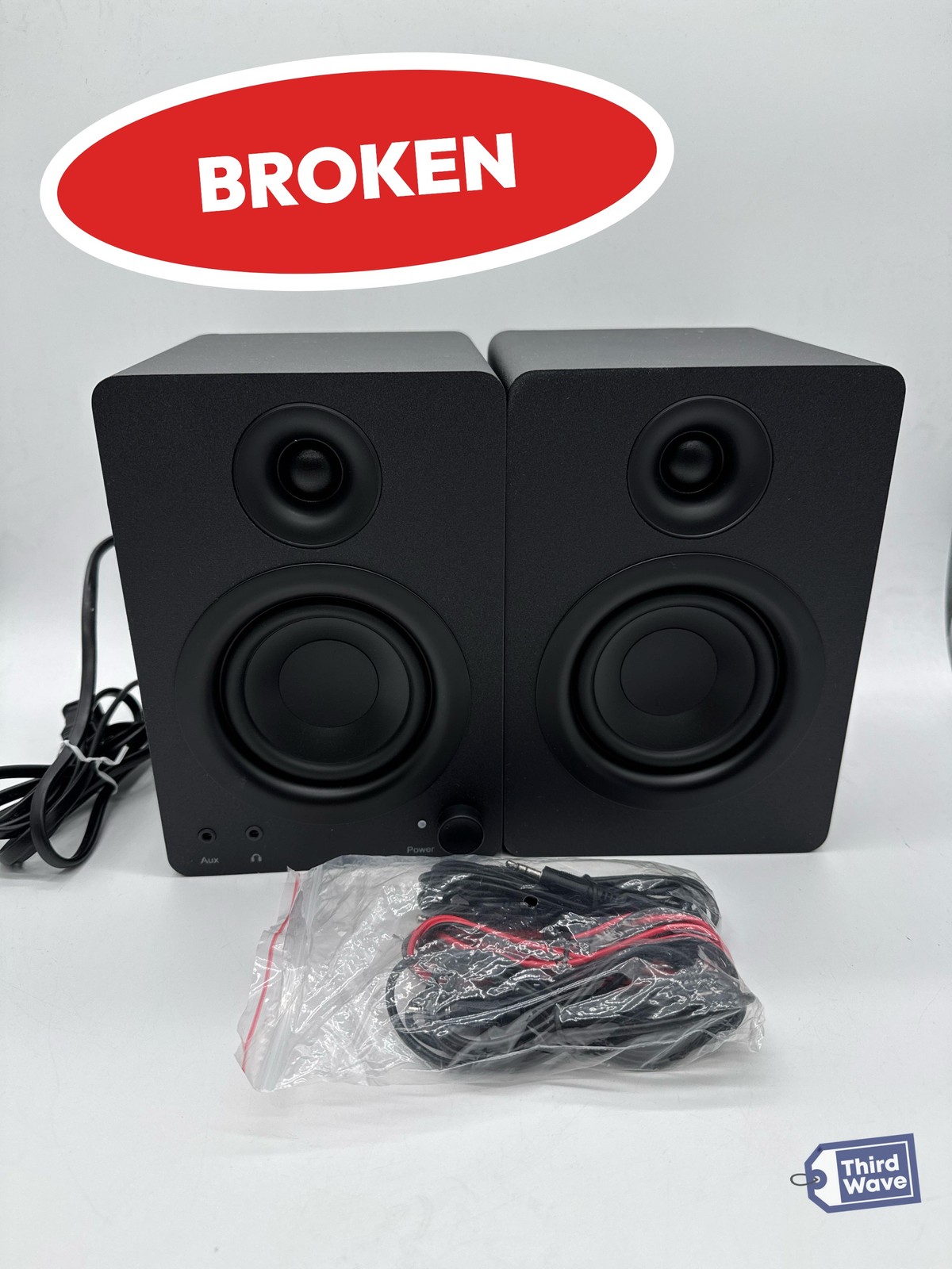 (BROKEN) Monoprice DT-3 50-Watt Multimedia Desktop Powered Speakers Black