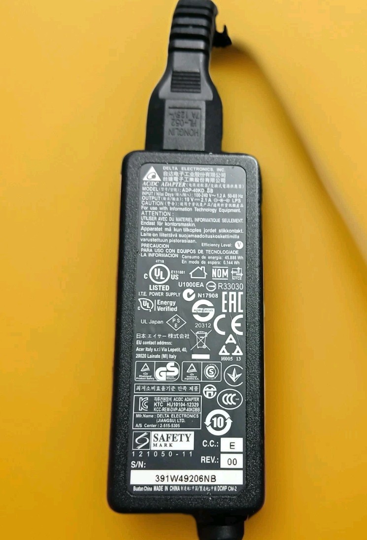 New Genuine Delta 19v  2.1A  Adapter Charger Power Cord 45 Watt 110v 220v