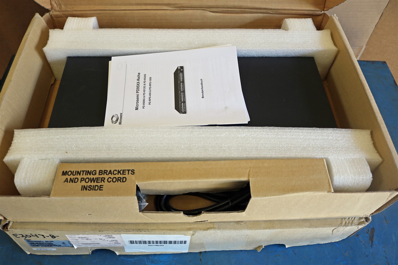 Microsemi Corporation PD-9512G/ACDC/M 12Port High Power Midspan - - E3047