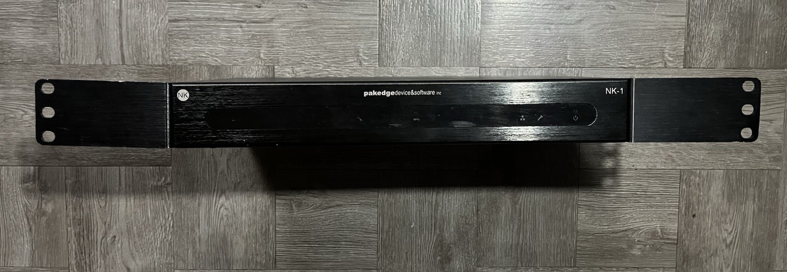 Pakedge Network Appliance NK-1 Gigabit Ethernet Managed Wireless Controller
