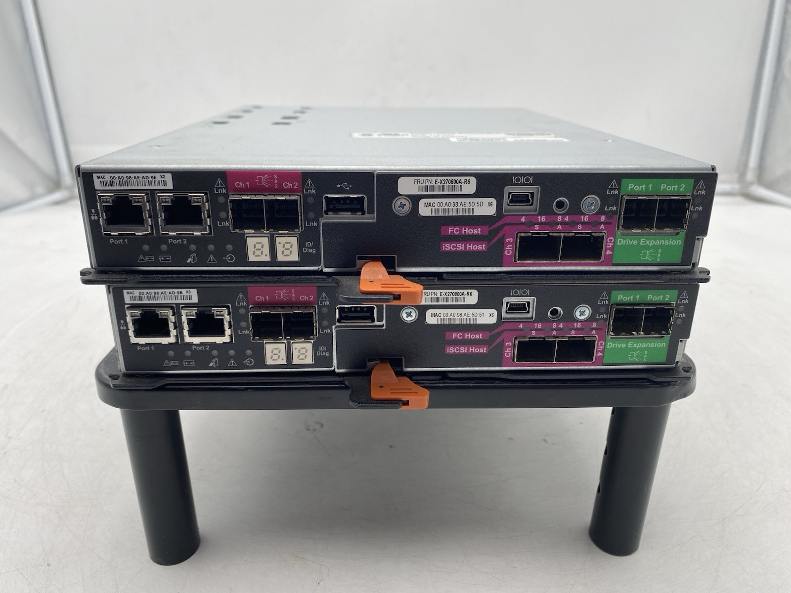 Lot of 2 NetApp E-X270800A-R6 E2700A 4 PORT 12GB SAS3 110-00392 8GB Controller