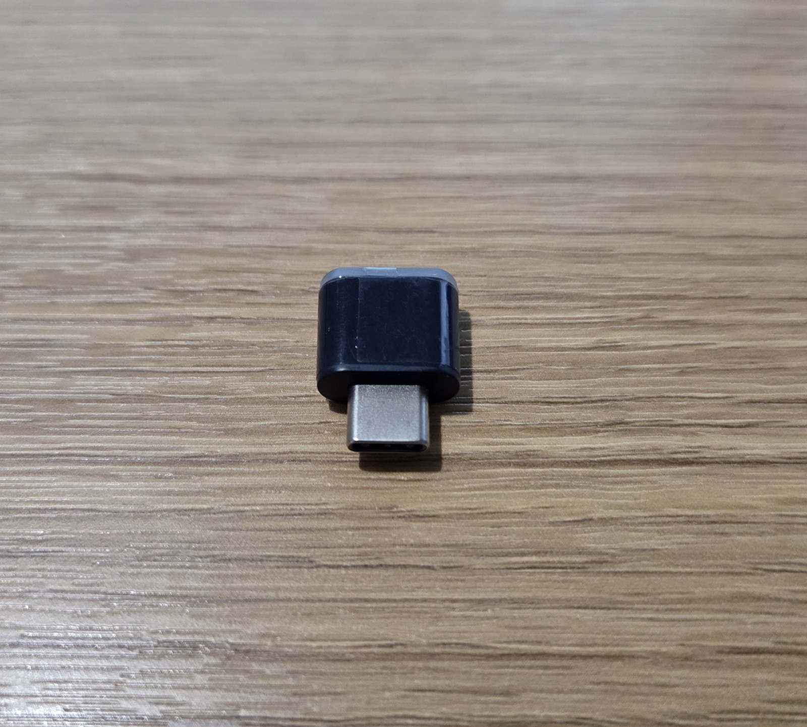 Plantronics Poly BT700  Type-C Adapter  Bluetooth 5 Dongle Focus Voyager
