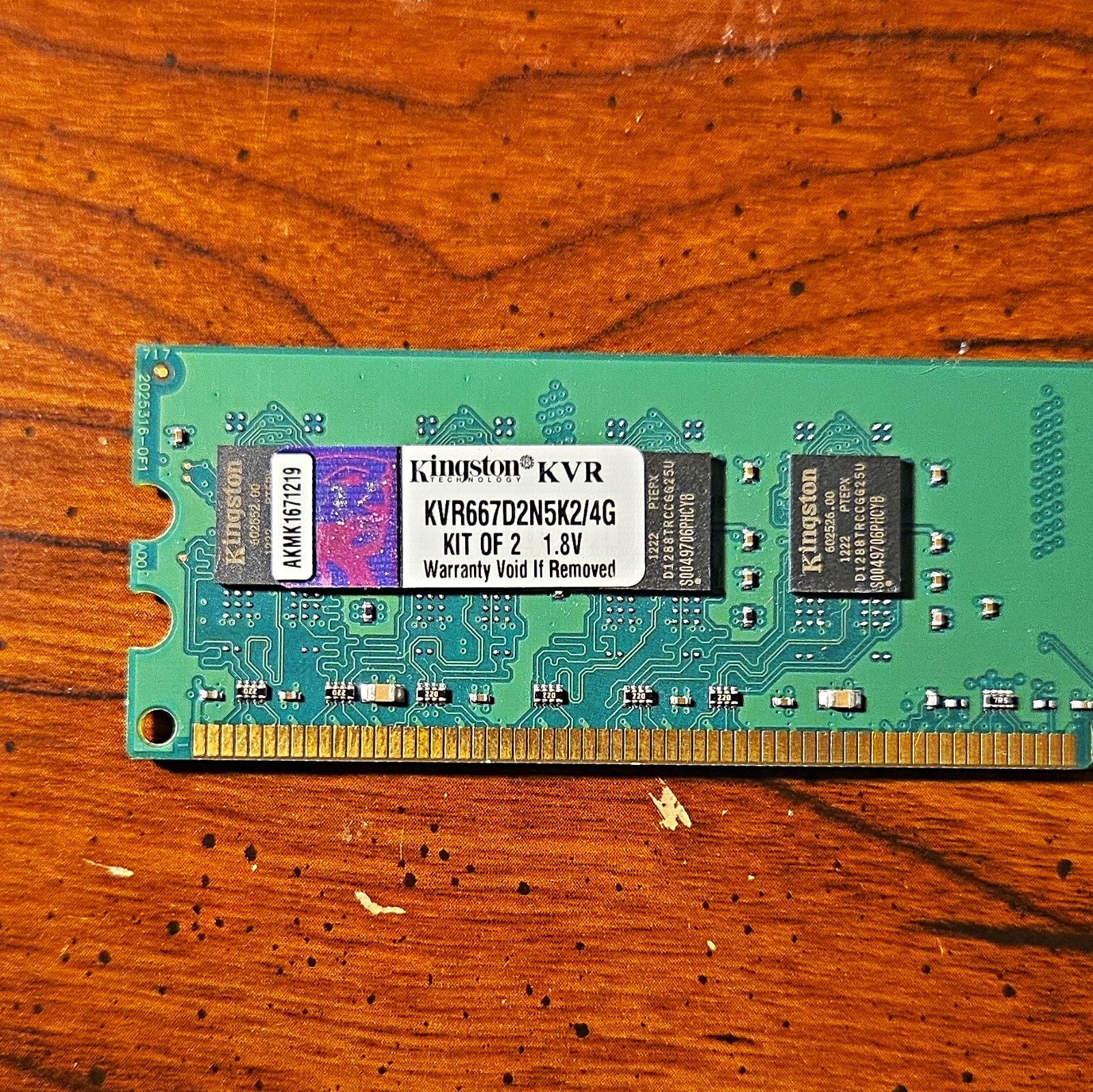 Kingston 2GB DDR2-667 PC2-5300 240-Pin Desktop RAM Memory KVR667D2N5K2/4G