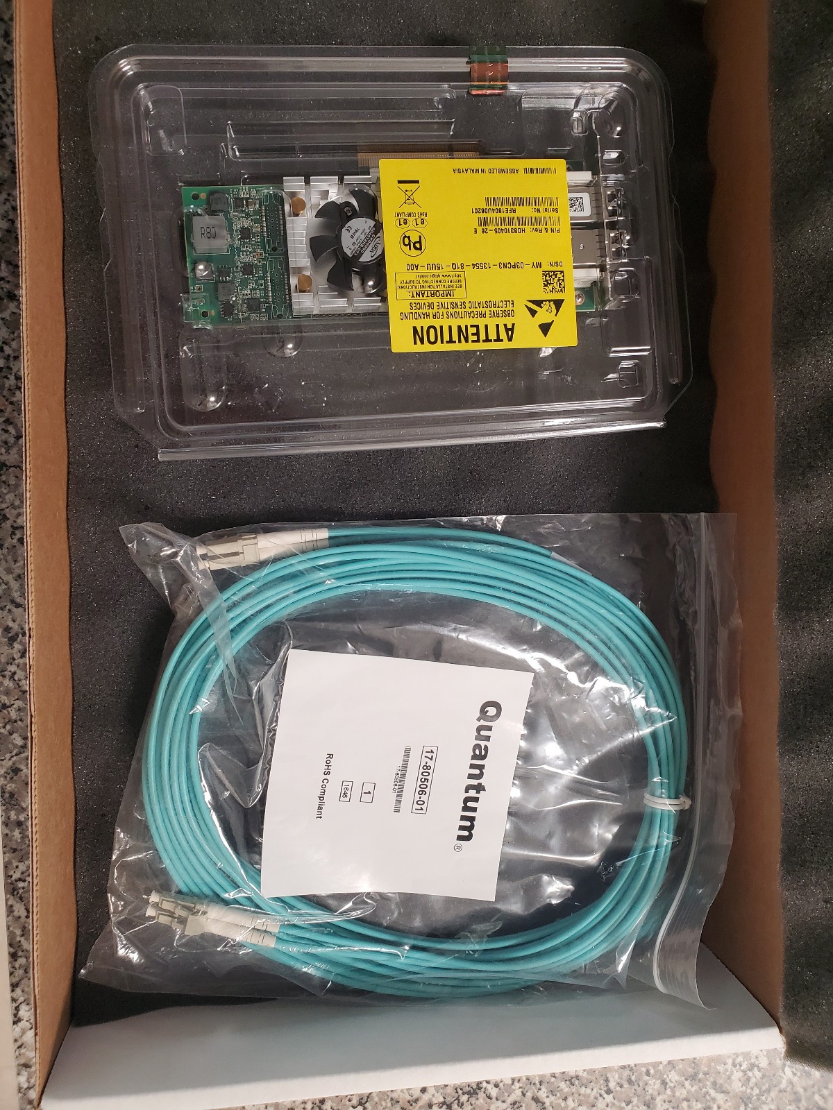2 Dell Qlogic HD8310405-26 E Dual port Fibre Channel-to-PCI (QLE2662L)