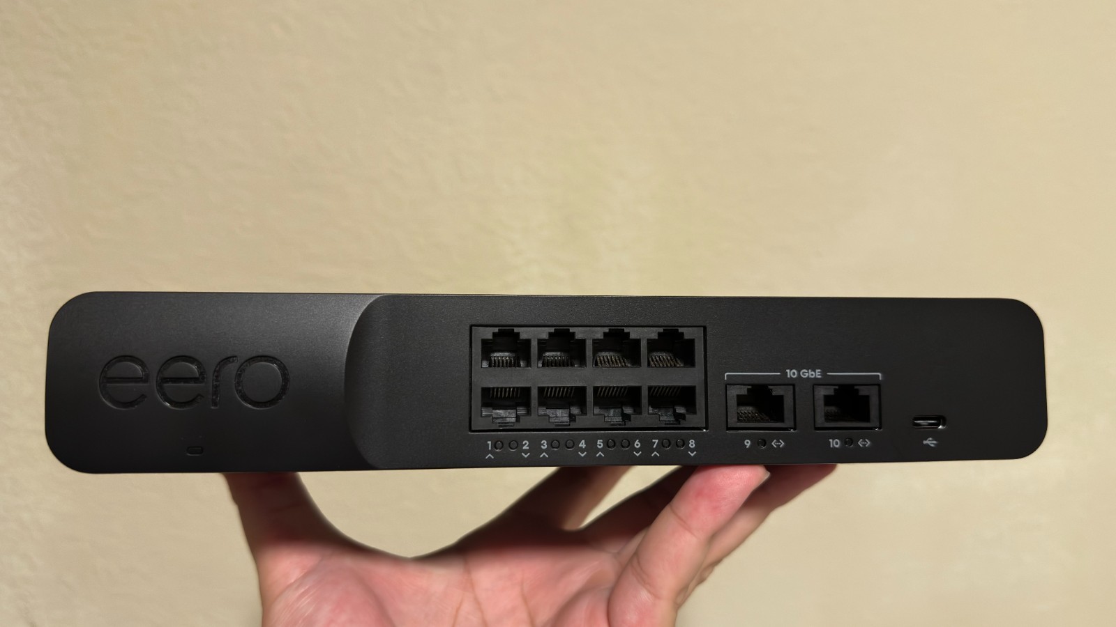 eero PoE Gateway 10-Port Router Switch 2-10G/8-2.5G PoE+
