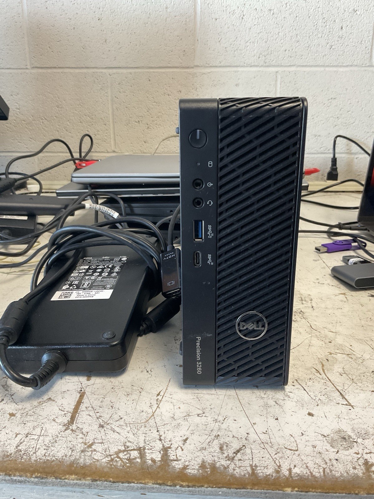 DELL PRECISION 3260 32GB DDR5 i7 13th 512GB SSD 4GB NVIDIA T400 GPU