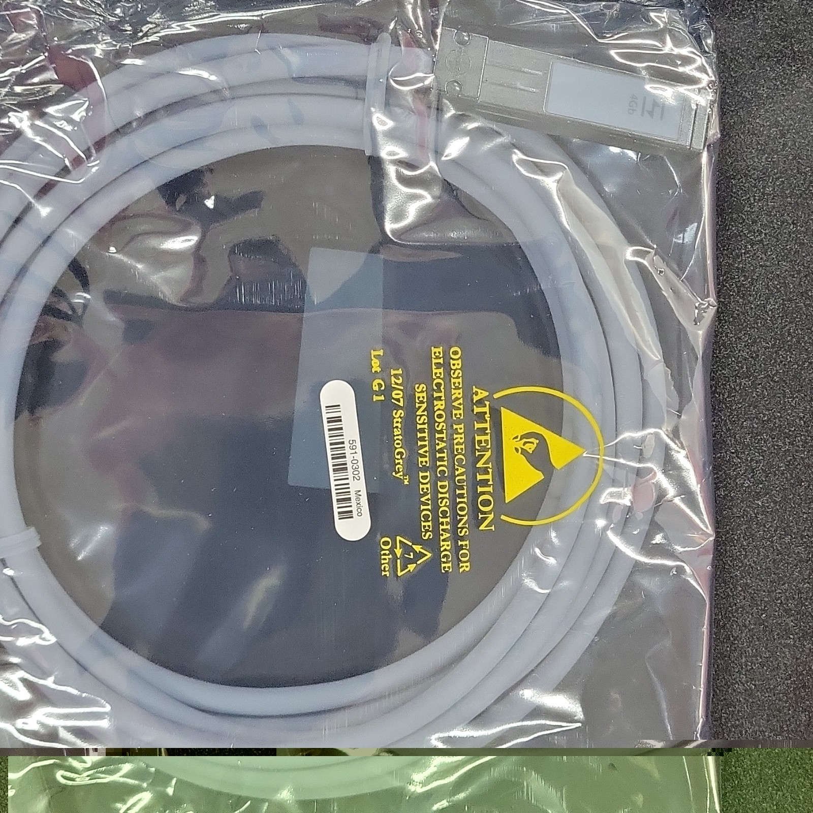 Apple Xserve Model: 591-0302 RAID 4GB SFP FIBRE w GBIC CUPPER Cable  NEW