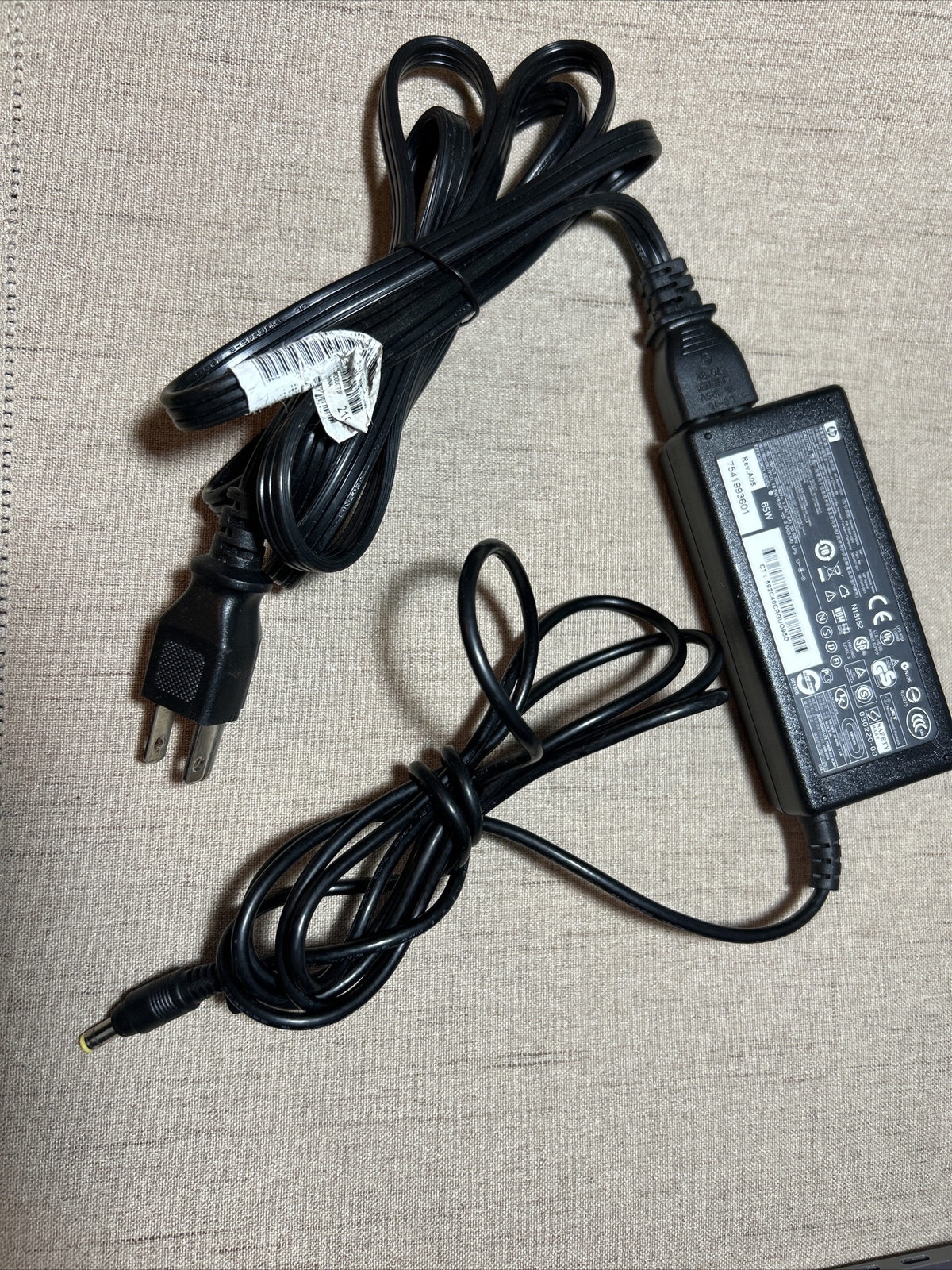 HP 380467-001  Replace with HP Spare 402018-001  / POWER SUPPLY / POWER CORD