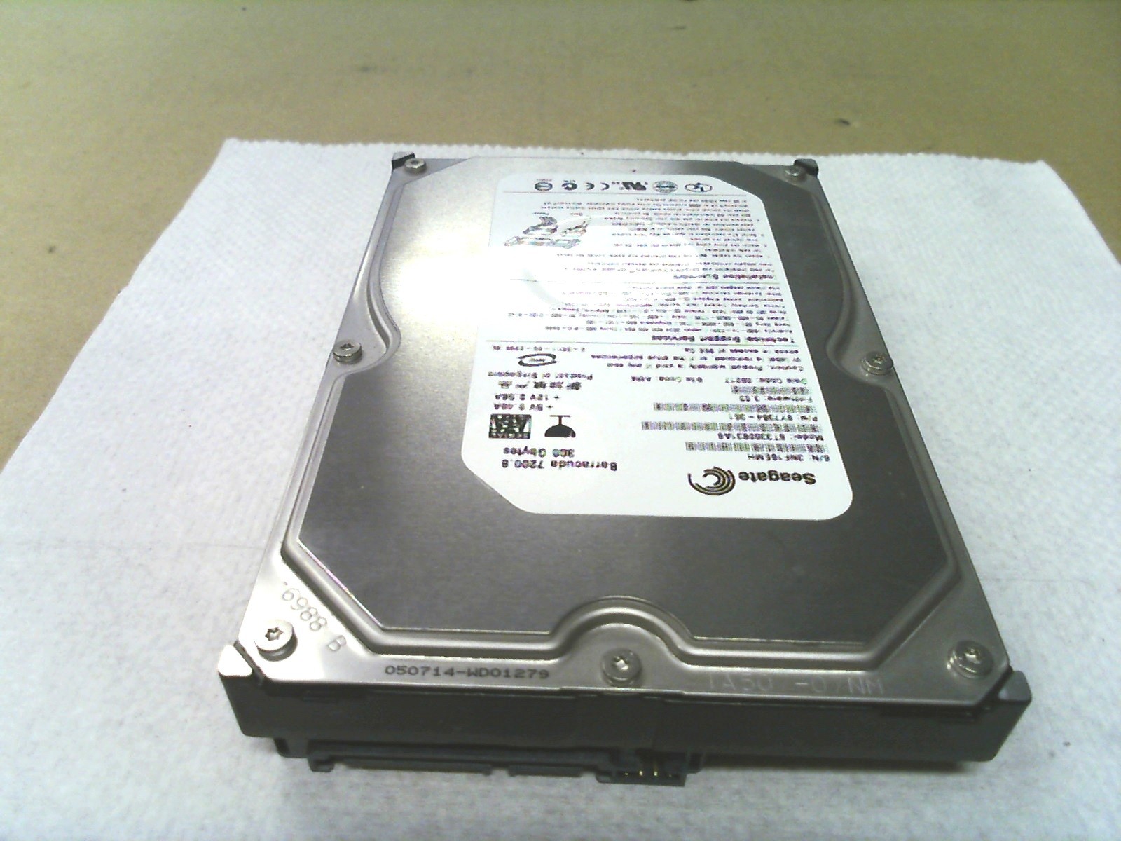 SEAGATE ST3300831AS 300GB PC HARD DRIVE 9Y7384-301 FW 3.03 06217 SATA