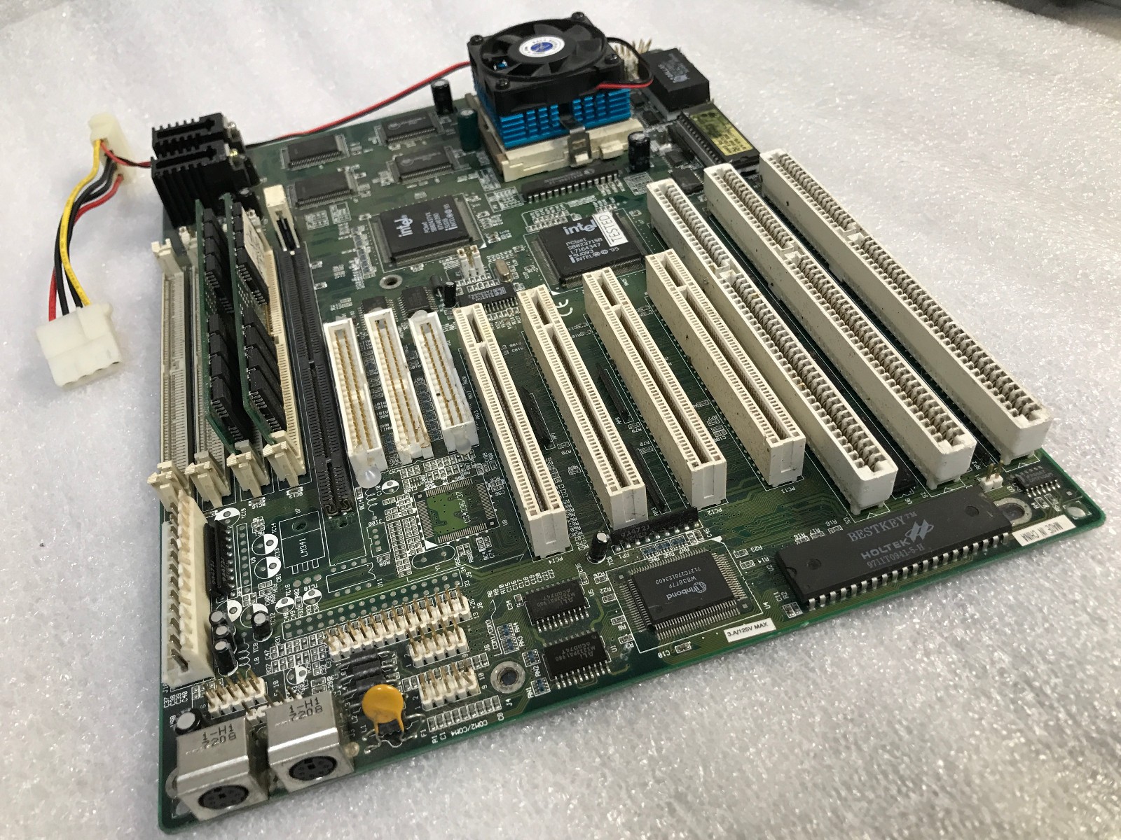 ECS P5VX-Be Rev 2.0 Motherboard W/SL27K MMX-166MHz CPU , 8MB RAM & HeatSink