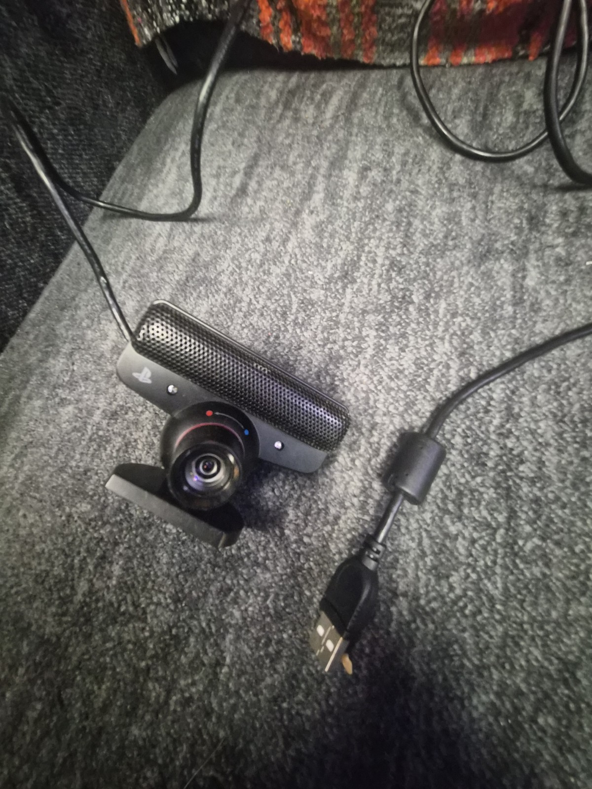 Sony PlayStation Eye USB 2.0 Webcam 60fps 640x480 Built-In Mic Clip-On Black