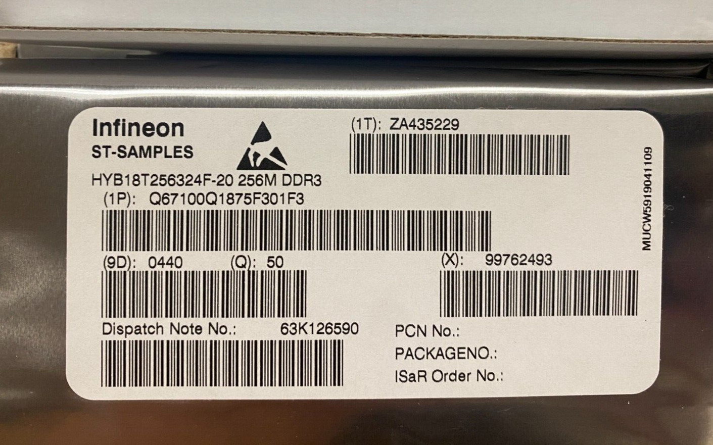 1pc NEW Infineon 256-Mbit GDDR3 DRAM HYB18T256324F-20/22