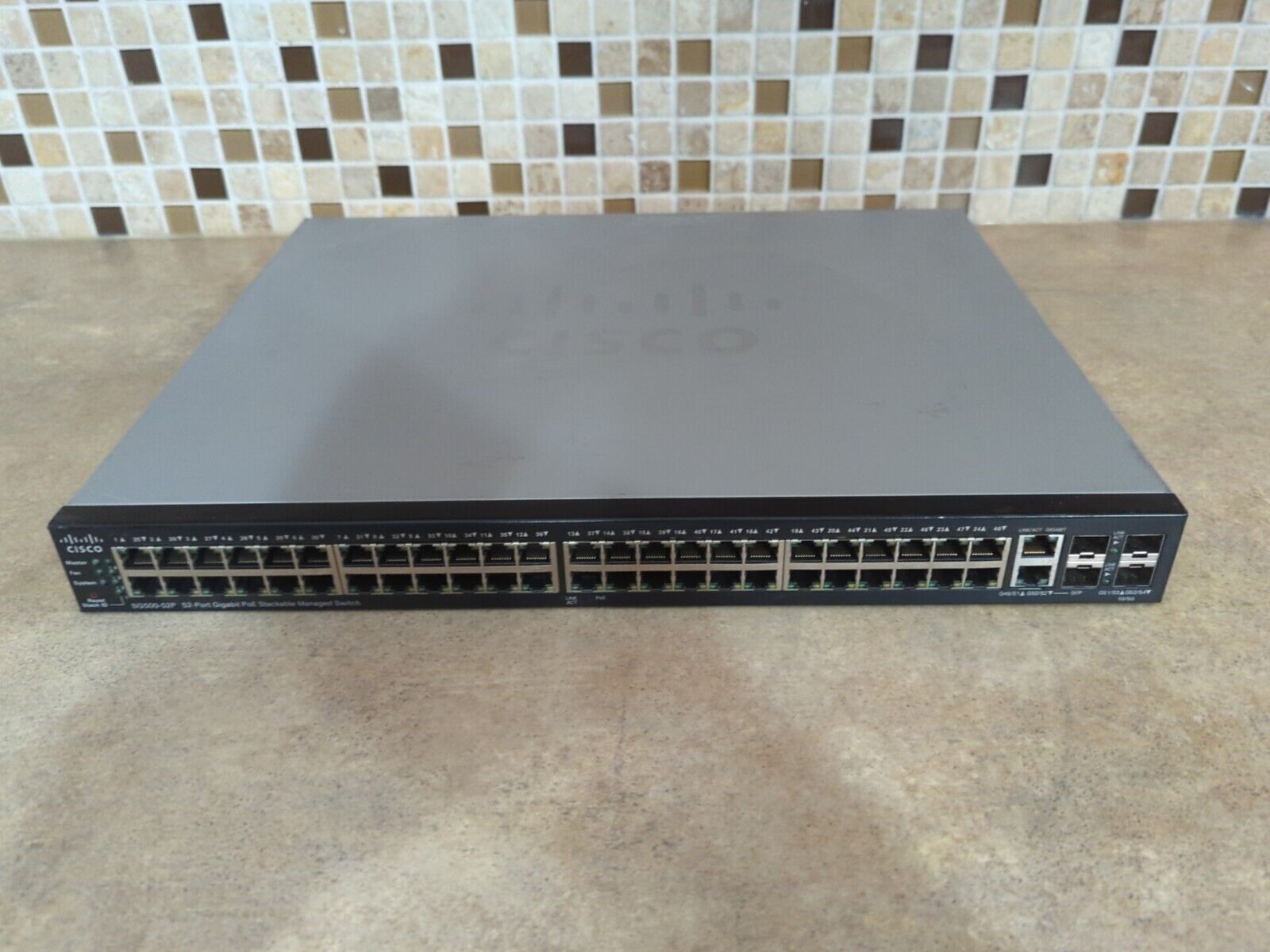 Cisco SG500-52P-K9 48 Port Gigabit Ethernet PoE+ 2xGE/2x5GE SFP SG500 52 AB-26