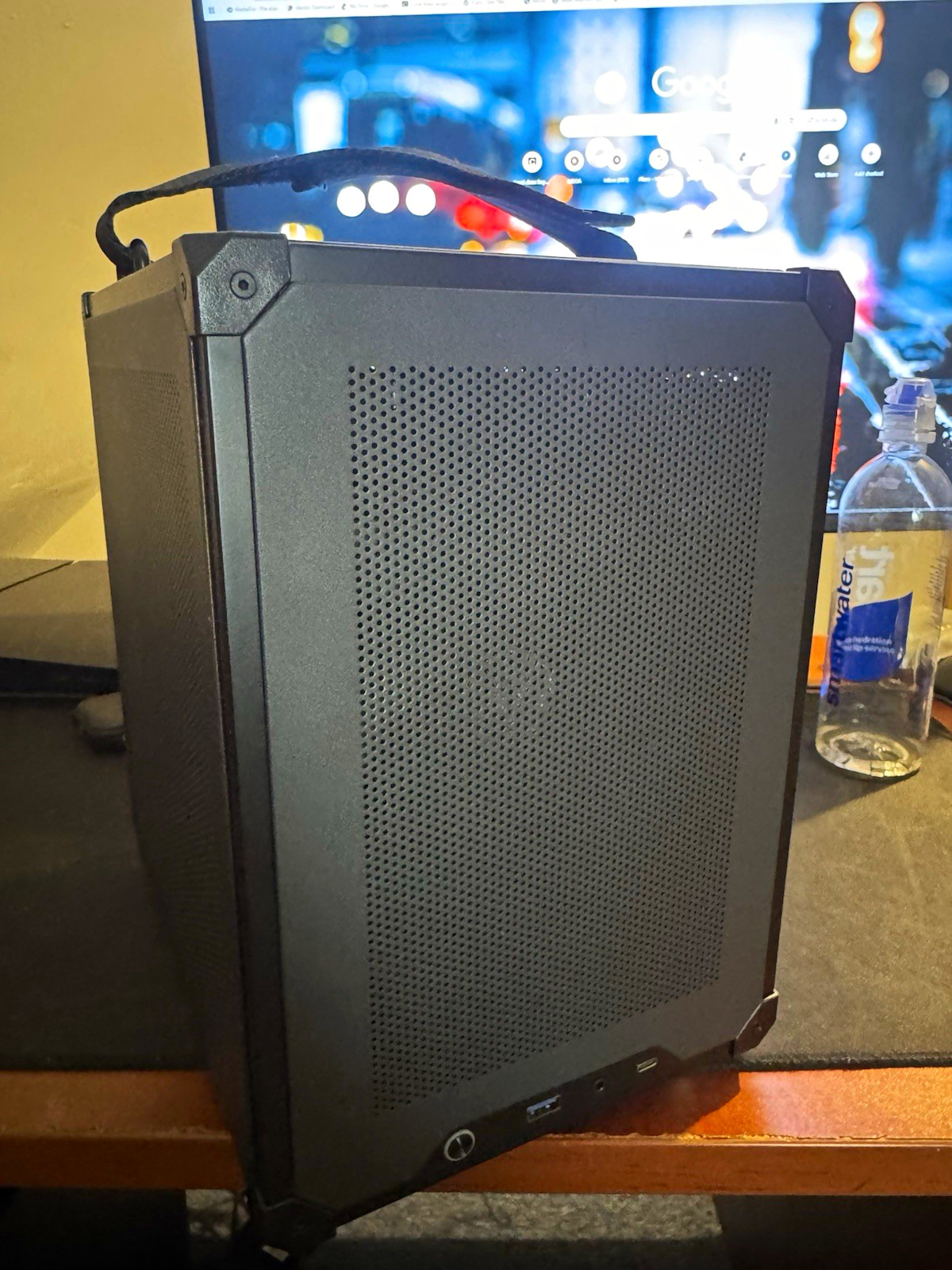 Custom/Gaming Small form factor Ryzen 7 3700X 16GB GTX 1660 512GB+2TB W11
