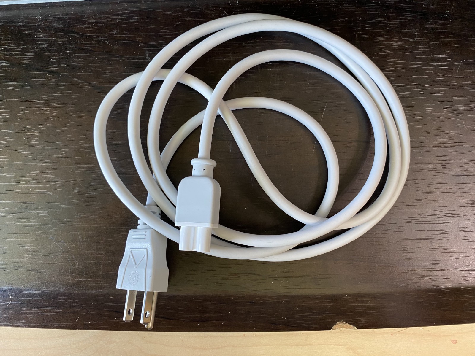 Volex APC5SM E62405SP Apple iMac G4 Early Mac Mini IEC C5 Power Cord 2.5A 125V