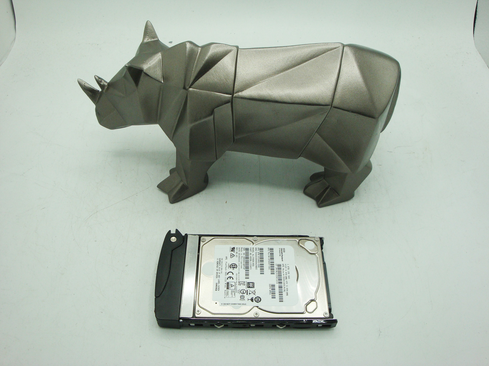 876937-001 HP 1.8TB 12G SAS 10K 512e Drive