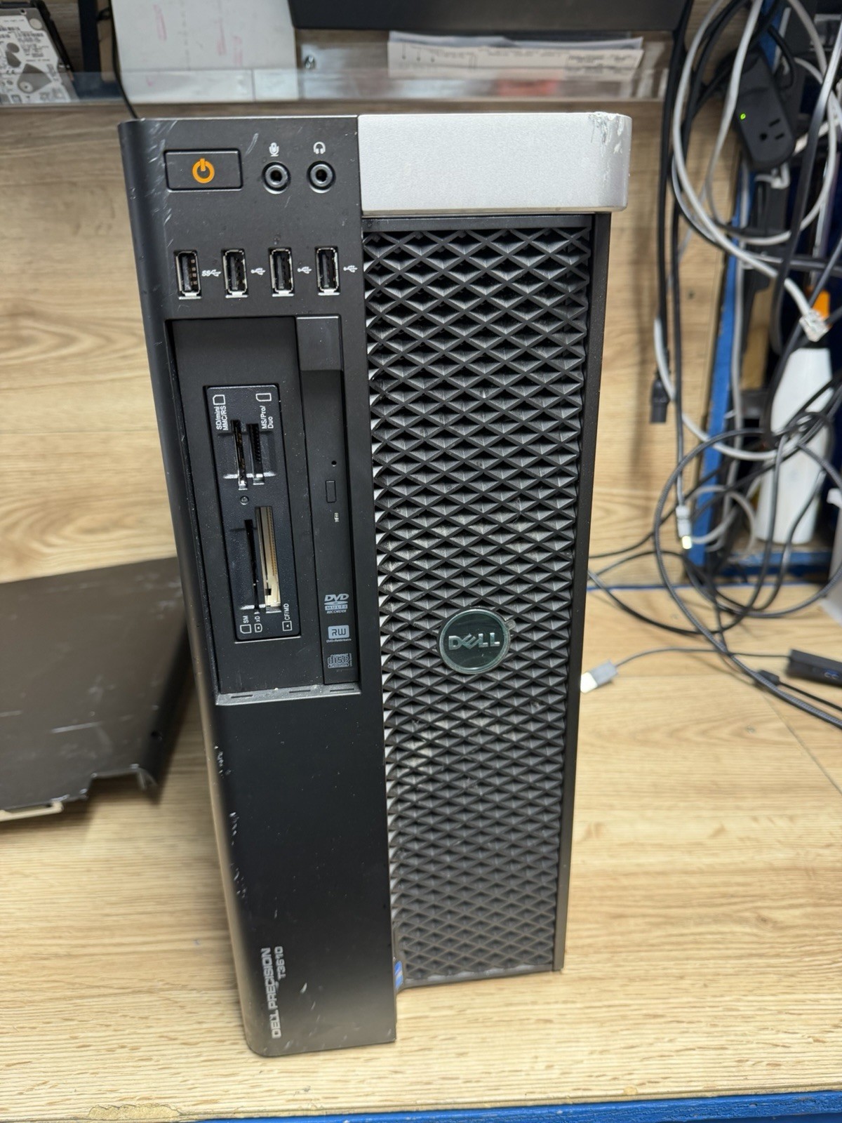 Dell Precision T3610 Workstation – For Parts or Harvesting Components