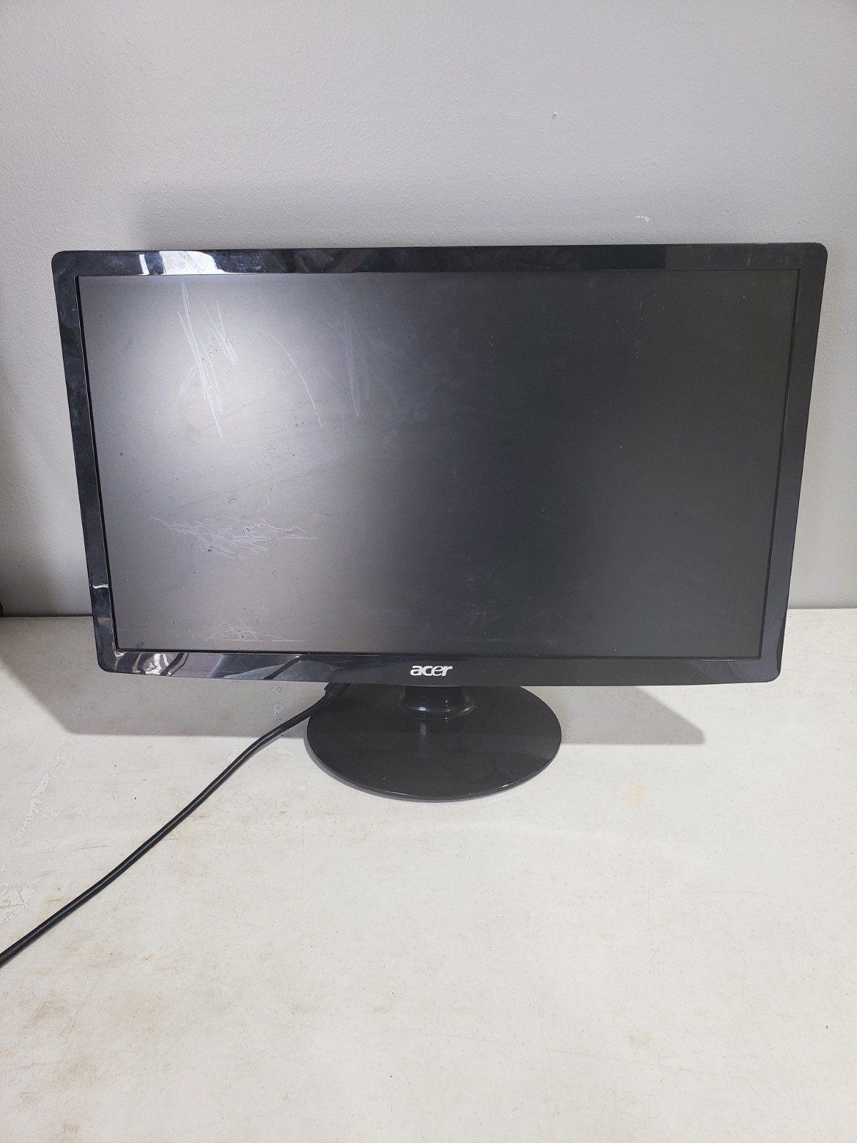 Acer S202HL 20" 1600 x 900 LCD Monitor w/ Stand & Power Adapter