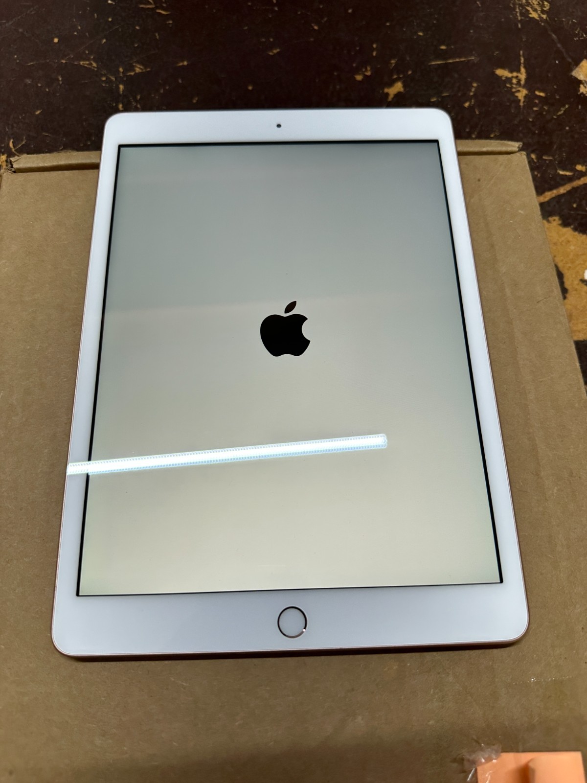 Apple iPad (7th Gen.) 10.2" 2019 Wi-Fi + Cellular 32GB Gold A2200 Open Box