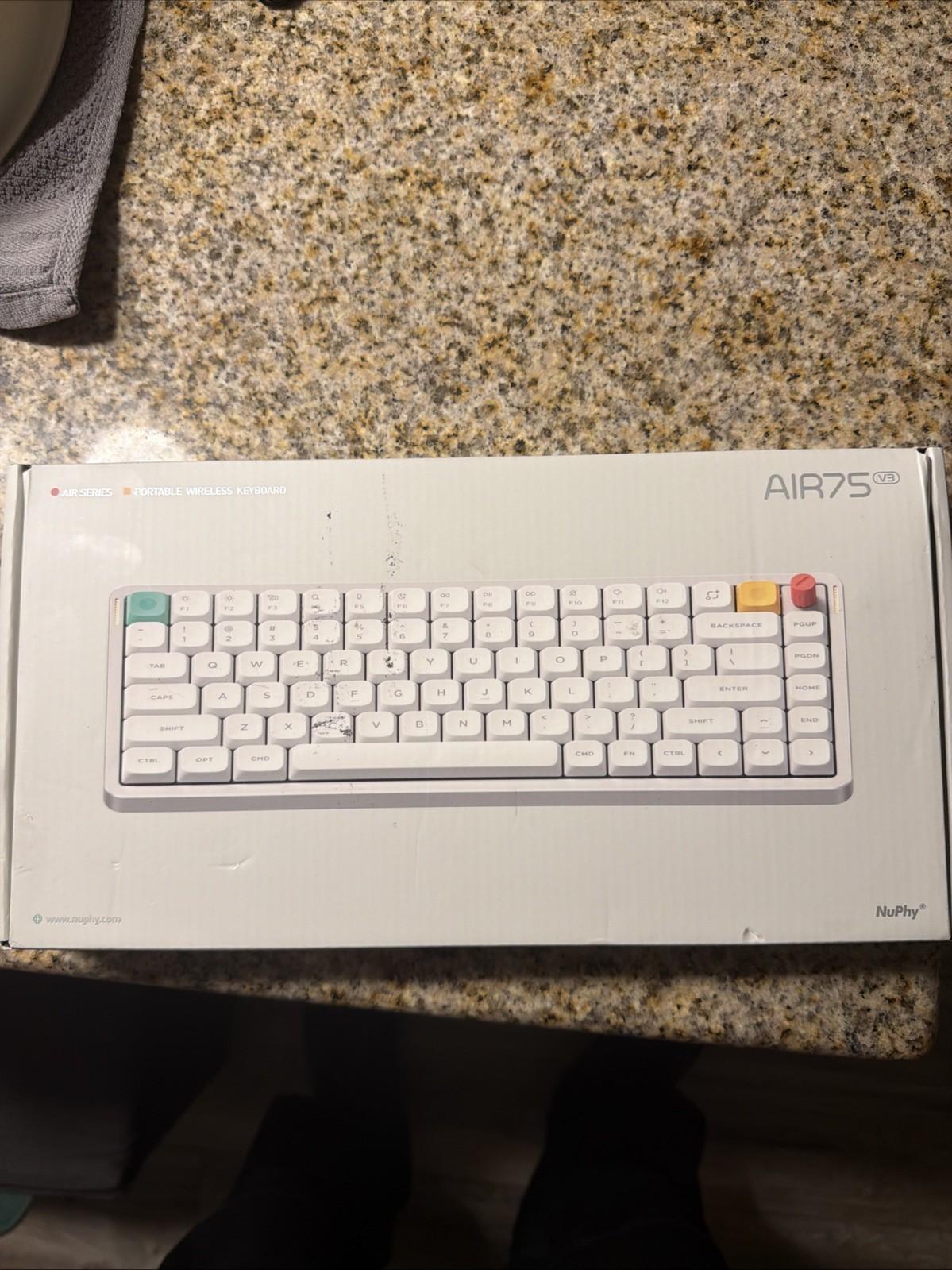 NuPhy Air75 V3 Wireless Mechanical Keyboard Silver Nano Switches White NEW