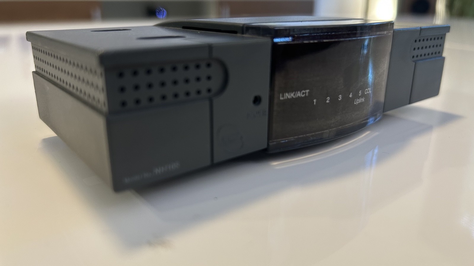 Linksys Network Everywhere (Model No. NH105) 5-Ports External Hub
