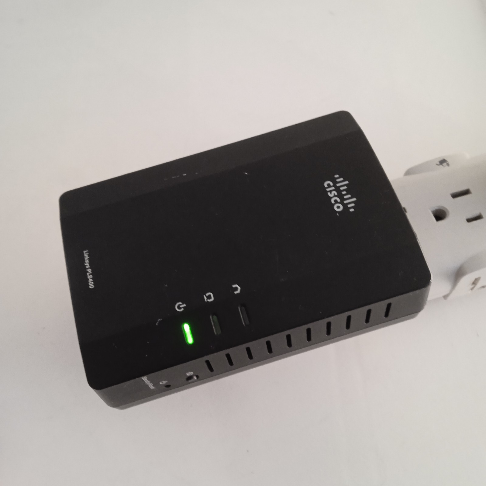  Cisco Linksys Powerline Ethernet Adapter PLS400