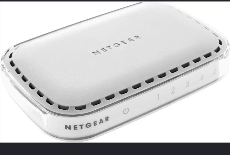 NetGear  ProSafe (FS605) 5-Ports External Switch