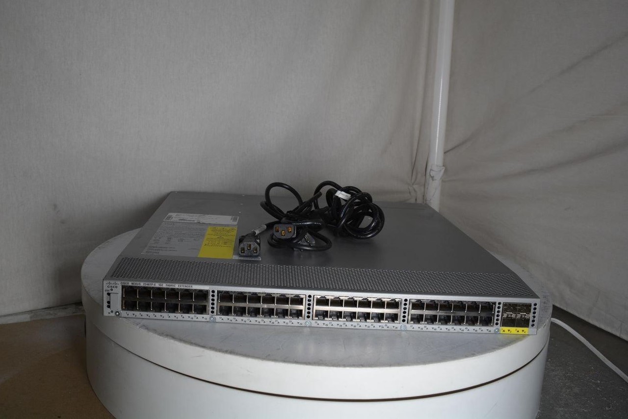 Cisco Nexus 2248TP-E N2K-C2248TP-E-1GE V02 1GE Fabric Extender 48-Port