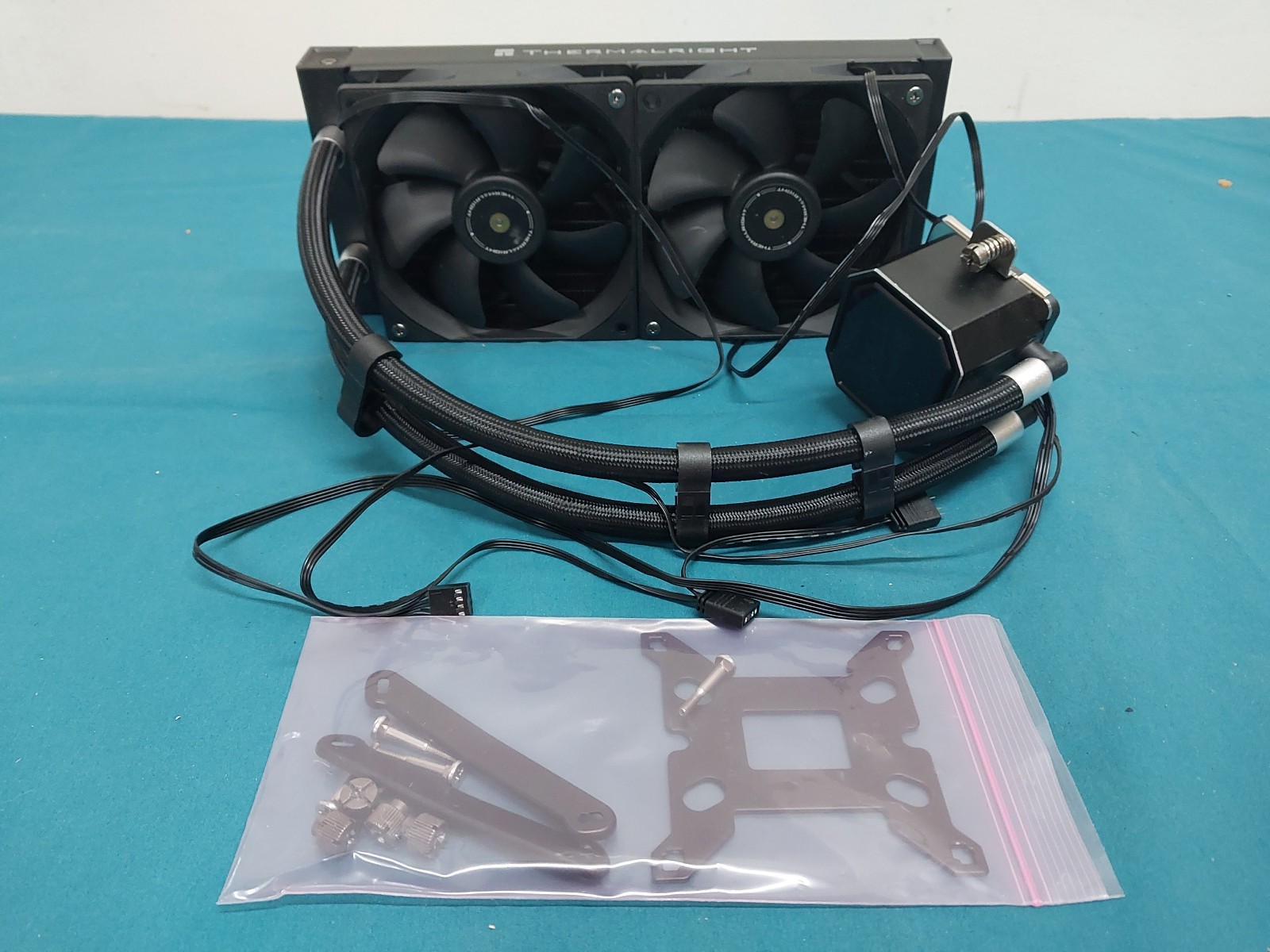 Thermalright Water Cooler Frozen Notte 240 Black ARGB