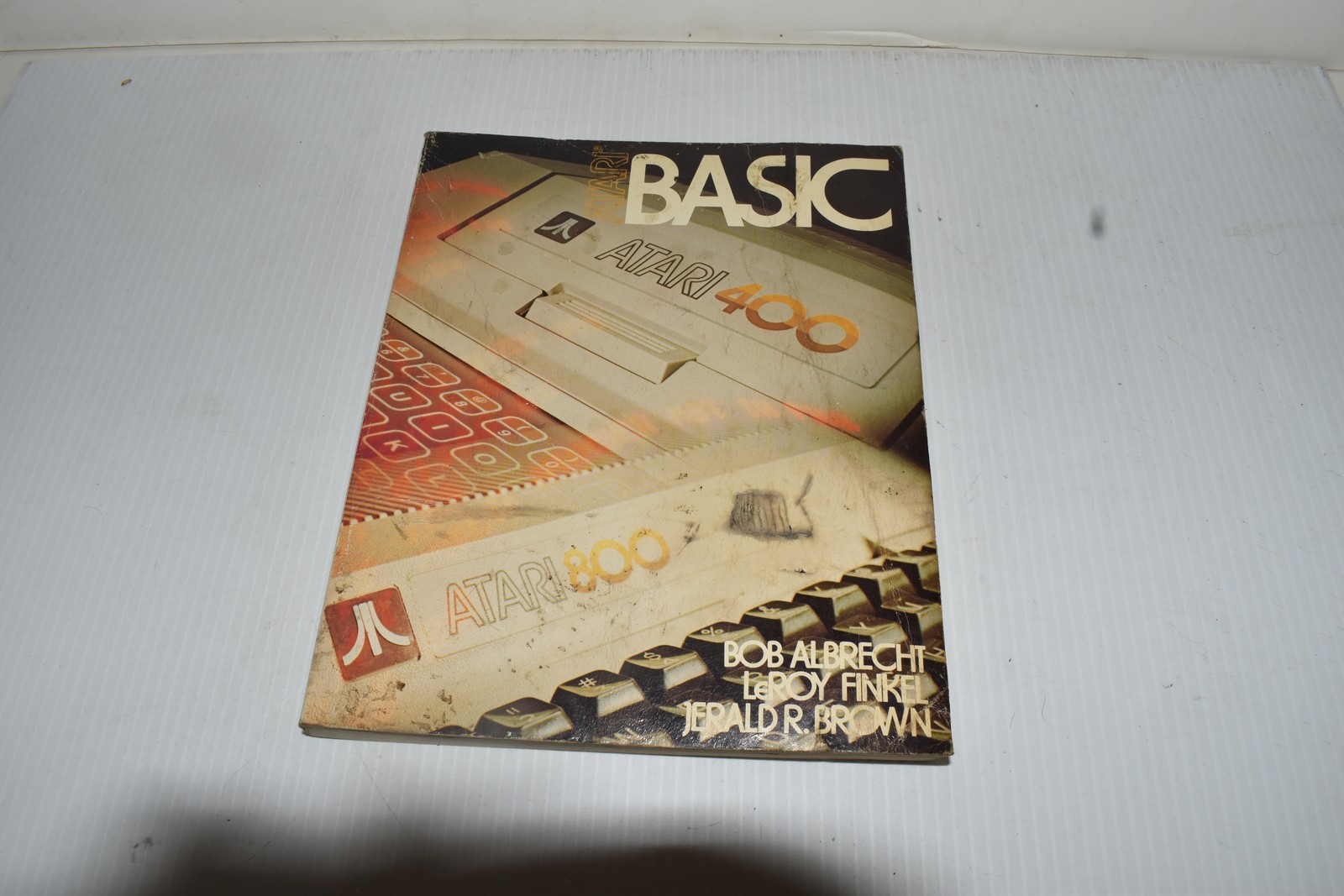 Atari BASIC 400 / 800 - A Self Teaching Guide - Vintage 1979   (BGH14)