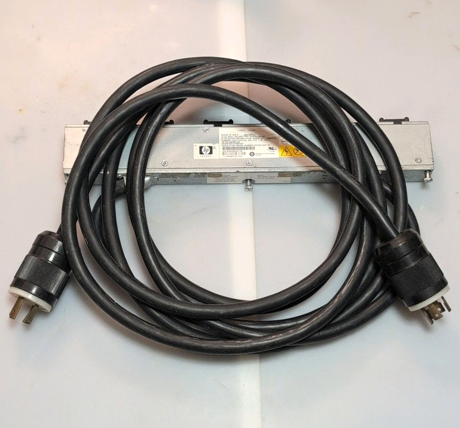 HP HPE 406362-002 413495-001 C7000 BladeSystem 3 -Phase power w/cords 