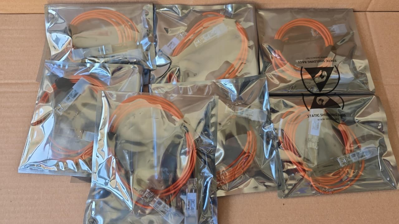 Lot of 7 Cisco SFP-10G-AOC2M Active Optical 10GBase SFP+ Cable 2 Meter