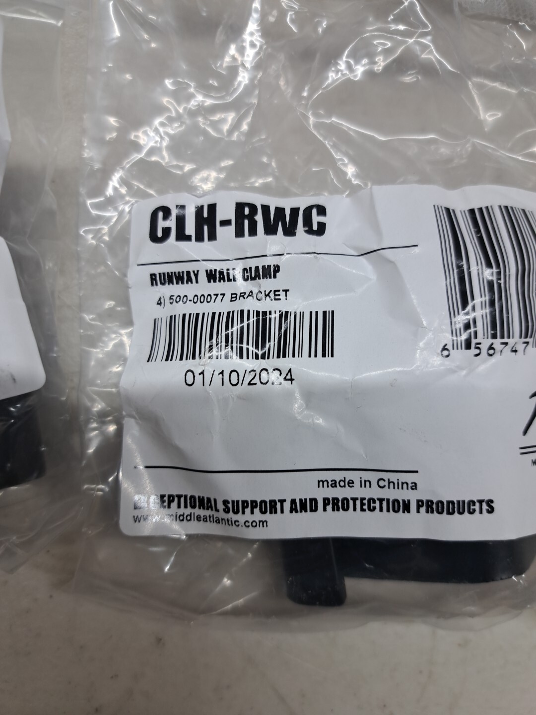 Middle Atlantic CLH-RWC Ladder Wall Clamp Bracket (Qty 1 Pair) Black 
