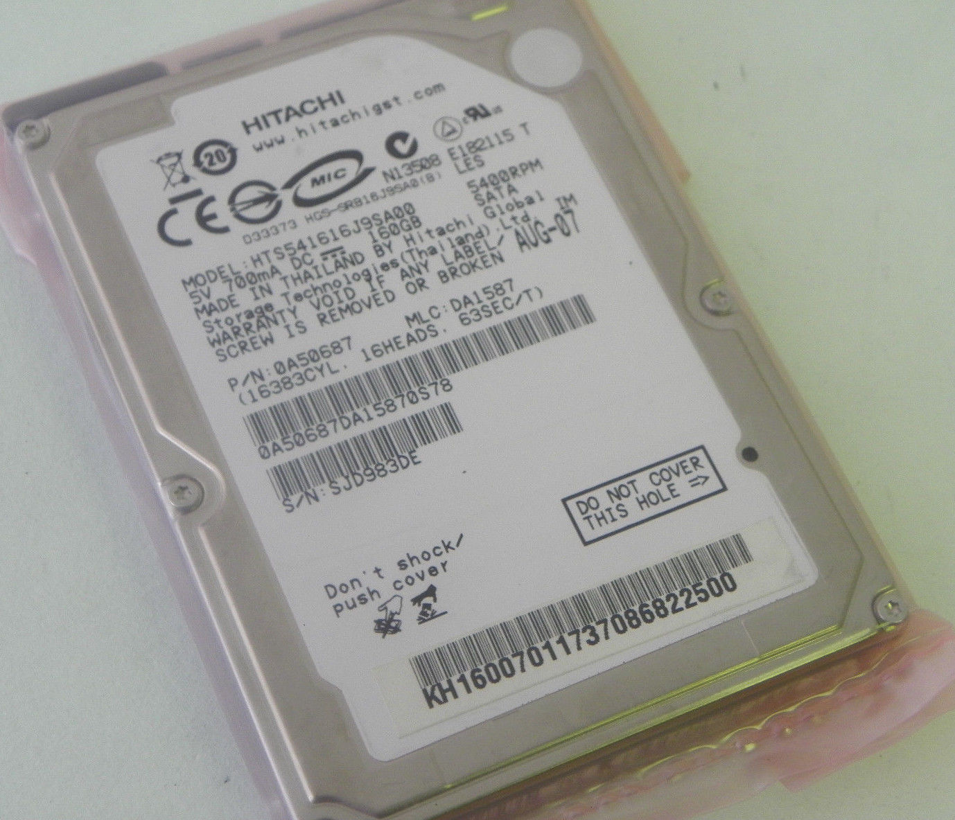 Hitachi HTS541616J9SA00 P/N: 0A50687 MLC:DA1587 160GB 2.5" SATA Hard Drive 